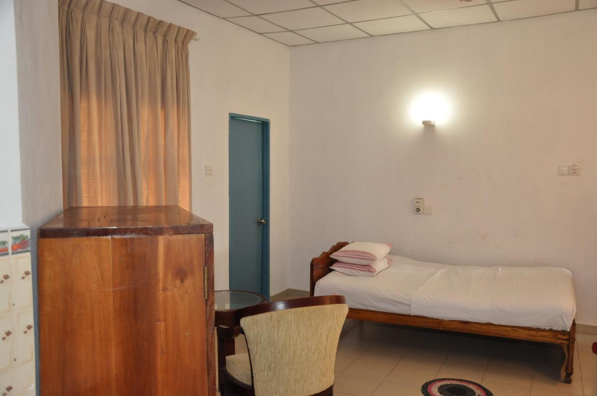Hotel YKD Tourist Rest Hikkaduwa Exterior foto